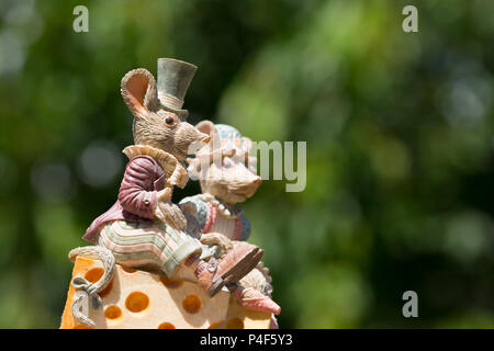 A different wedding present gift: cute mice bride & groom ornaments given to the special couple on the big wedding day. Stock Photo