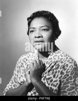 Original Film Title: IMITATION OF LIFE.  English Title: IMITATION OF LIFE.  Film Director: DOUGLAS SIRK.  Year: 1959.  Stars: JUANITA MOORE. Credit: UNIVERSAL PICTURES / Album Stock Photo