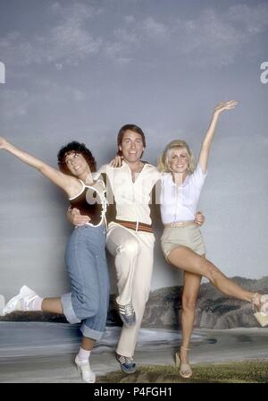 Original Film Title: THREE'S COMPANY.  English Title: THREE'S COMPANY.  Year: 1977.  Stars: SUZANNE SOMERS; JOYCE DEWITT; JOHN RITTER. Credit: DLT ENTERTAINMENT LTD. / Album Stock Photo