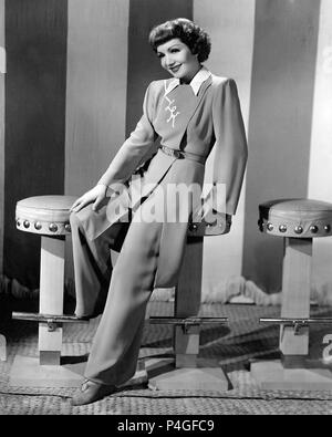 Original Film Title: SKYLARK.  English Title: SKYLARK.  Film Director: MARK SANDRICH.  Year: 1941.  Stars: CLAUDETTE COLBERT. Credit: PARAMOUNT PICTURES / Album Stock Photo