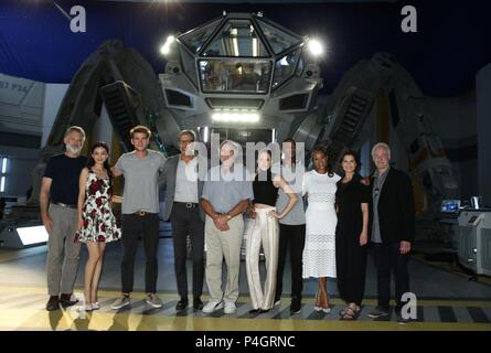 Original Film Title: INDEPENDENCE DAY: RESURGENCE.  English Title: INDEPENDENCE DAY: RESURGENCE.  Film Director: NOAH EMMERICH.  Year: 2016.  Stars: JEFF GOLDBLUM; SELA WARD; VIVICA A. FOX; BILL PULLMAN; BRENT SPINER; JUDD HIRSCH; LIAM HEMSWORTH; MAIKA MONROE; JESSIE T. USHER; ANGELABABY. Credit: STEREO O/TWENTIETH CENTURY FOX FILM CORPORATION / Album Stock Photo