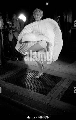 Original Film Title: THE SEVEN YEAR ITCH.  English Title: THE SEVEN YEAR ITCH.  Film Director: BILLY WILDER.  Year: 1955.  Stars: MARILYN MONROE. Credit: 20TH CENTURY FOX / Album Stock Photo