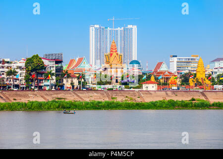PHNOM PENH, CAMBODIA - MARCH 24, 2018: Phnom Penh city skyline and Tonle Sap River. Stock Photo