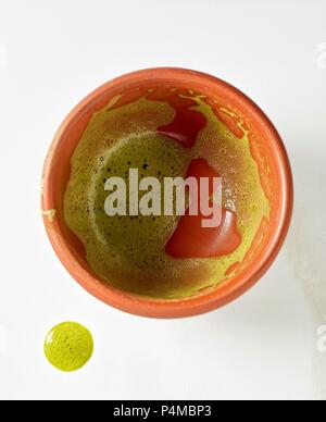 An empty bowl of matcha tea (seen from above) Stock Photo