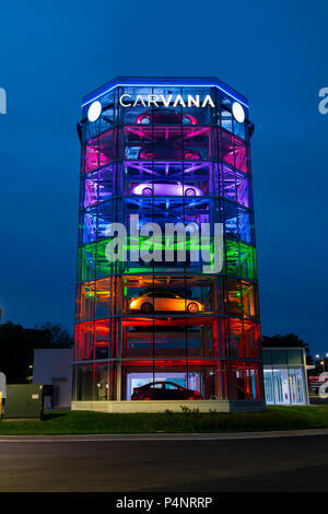 USA Gaithersburg Maryland MD Carvana Auto automobile car dealer using a vending machine concept to sell new cars Stock Photo