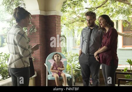 Original Film Title: NEIGHBORS 2: SORORITY RISING.  English Title: NEIGHBORS 2: SORORITY RISING.  Film Director: NICHOLAS STOLLER.  Year: 2016.  Stars: ROSE BYRNE; SETH ROGEN. Credit: GOOD UNIVERSE/POINT GREY PICTURE / Album Stock Photo