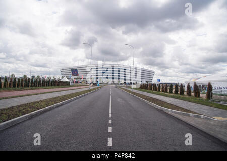 Kaliningrad, Russland. 22nd June, 2018.Kaliningrad, Russland. 22nd June, 2018. Kaliningrad Stadium, Exterior, Serbia (SRB) - Switzerland (SUI) 1: 2, Preliminary Round, Group E, Game 26, on 06/22/2018 in Kaliningrad; Football World Cup 2018 in Russia from 14.06. - 15.07.2018. | usage worldwide Credit: dpa/Alamy Live News Credit: dpa picture alliance/Alamy Live News Stock Photo