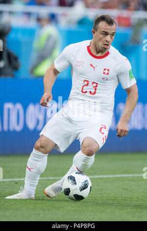 Kaliningrad, Russland. 23rd June, 2018. Xherdan SHAQIRI (SUI) with Ball, Single Action with Ball, Action, Full Figure, Vertical, Serbia (SRB) - Switzerland (SUI) 1: 2, Preliminary Round, Group E, Game 26, on 06/22/2018 in Kaliningrad; Football World Cup 2018 in Russia from 14.06. - 15.07.2018. | usage worldwide Credit: dpa/Alamy Live News Stock Photo