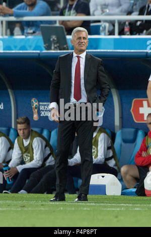 Kaliningrad, Russland. 23rd June, 2018. Vladimir PETKOVIC (coach, SUI) on the sidelines, full figure, upright format, Serbia (SRB) - Switzerland (SUI) 1: 2, preliminary round, Group E, match 26, on 22.06.2018 in Kaliningrad; Football World Cup 2018 in Russia from 14.06. - 15.07.2018. | usage worldwide Credit: dpa/Alamy Live News Stock Photo