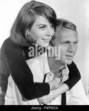 Original Film Title: LOVE WITH THE PROPER STRANGER.  English Title: LOVE WITH THE PROPER STRANGER.  Film Director: ROBERT MULLIGAN.  Year: 1963.  Stars: NATALIE WOOD; STEVE MCQUEEN. Credit: PARAMOUNT PICTURES / Album Stock Photo