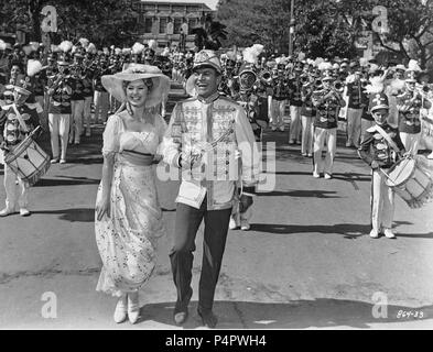 Original Film Title: THE MUSIC MAN.  English Title: THE MUSIC MAN.  Film Director: MORTON DACOSTA.  Year: 1962.  Stars: ROBERT PRESTON. Credit: WARNER BROTHERS / Album Stock Photo