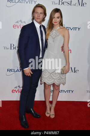 Luke Bracey Liana Liberato At The The Best Of Me Premiere At The Regal Theatre Inlos Angeles Luke Bracey Liana Liberato 054 Red Carpet Event Vertical Usa Film Industry Celebrities Photography Bestof