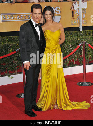 Matthew McConaughey, Camila Alves  arriving at the 20th SAG Awards 2014 at the Shrine Auditorium in Los Angeles.Matthew McConaughey, Camila Alves  copy ------------- Red Carpet Event, Vertical, USA, Film Industry, Celebrities,  Photography, Bestof, Arts Culture and Entertainment, Topix Celebrities fashion /  Vertical, Best of, Event in Hollywood Life - California,  Red Carpet and backstage, USA, Film Industry, Celebrities,  movie celebrities, TV celebrities, Music celebrities, Photography, Bestof, Arts Culture and Entertainment,  Topix, vertical,  family from from the year , 2014, inquiry tsun Stock Photo