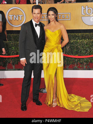 Matthew McConaughey, Camila Alves  arriving at the 20th SAG Awards 2014 at the Shrine Auditorium in Los Angeles.Matthew McConaughey, Camila Alves  ------------- Red Carpet Event, Vertical, USA, Film Industry, Celebrities,  Photography, Bestof, Arts Culture and Entertainment, Topix Celebrities fashion /  Vertical, Best of, Event in Hollywood Life - California,  Red Carpet and backstage, USA, Film Industry, Celebrities,  movie celebrities, TV celebrities, Music celebrities, Photography, Bestof, Arts Culture and Entertainment,  Topix, vertical,  family from from the year , 2014, inquiry tsuni@Gam Stock Photo