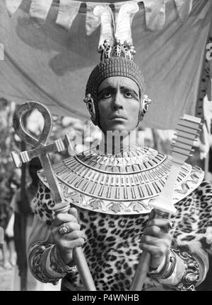 Original Film Title: THE MUMMY.  English Title: THE MUMMY.  Film Director: TERENCE FISHER.  Year: 1959.  Stars: CHRISTOPHER LEE. Credit: HAMMER / Album Stock Photo