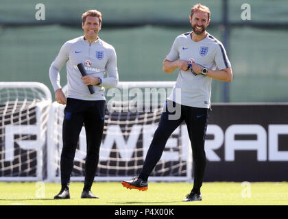 England striker coach Allan Russell (left) and manager Gareth Southgate during the training session at the Spartak Zelenogorsk Stadium, Zelenogorsk. Stock Photo