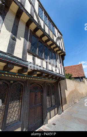 City of Canterbury, England. Picturesque view of a Grade II* listed building at number 8 Palace Street, on Canterbury’s King’s Mile. Stock Photo