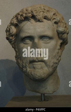 Antoninus Pius (86-161). Roman Emperor (138-161).  Antonine period. Marble bust dated between 138-161. Origin unknown. Palazzo Massimo, Museo Nazionale Romano. Rome. Italy. Stock Photo