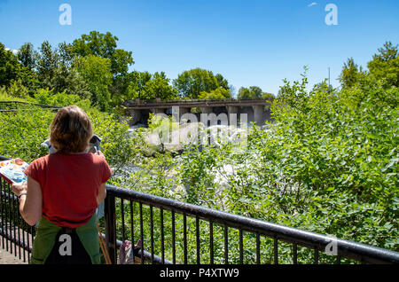 Hog’s Back Park was developed in the 1950s, and it occupies an area of over 20.8 hectares. During the construction of the Rideau Canal (1826–1832), on Stock Photo