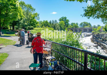 Hog’s Back Park was developed in the 1950s, and it occupies an area of over 20.8 hectares. During the construction of the Rideau Canal (1826–1832), on Stock Photo