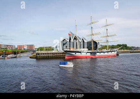 Glasgow, Scotland, UK. 23rd June, 2018. UK Weather. The Govan Ferry starts the new summer season taking passengers across the River Clyde from Govan to the Riverside Museum and Tall Ship, Glenlee, on a bright day with sunny intervals. Credit: Skully/Alamy Live News Stock Photo