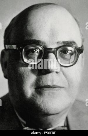 Ventura Garci a Caldero n (1886 - 1959). Writer, critic and Peruvian diplomat. He lived most of his life in Paris and much of his work is written in French. bilingual scritor. Photo, 1947. Stock Photo