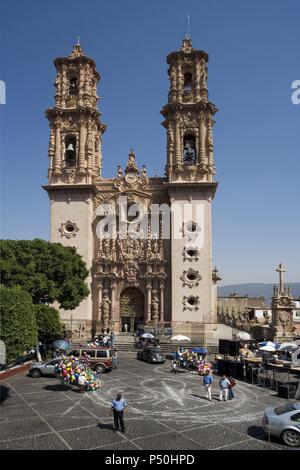 18th century Church of Santa Prisca with its Churrigueresque twin ...