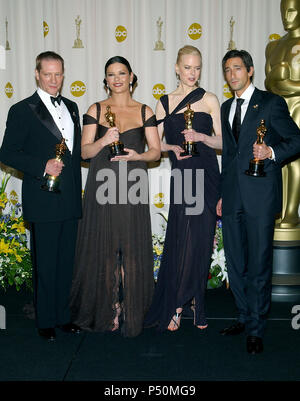 Chris Cooper, Catherine Zeta-Jones, Nicole Kidman and Adrien Brody  backstage at the '75th Annual Oscars 2003' at the Kodak Theatre in Los Angeles. March 23, 2003.          -            Cooper Zeta Kidman Brody035.jpgCooper Zeta Kidman Brody035  Event in Hollywood Life - California, Red Carpet Event, USA, Film Industry, Celebrities, Photography, Bestof, Arts Culture and Entertainment, Topix Celebrities fashion, Best of, Hollywood Life, Event in Hollywood Life - California,  backstage trophy, Awards show, movie celebrities, TV celebrities, Music celebrities, Topix, Bestof, Arts Culture and Ente Stock Photo