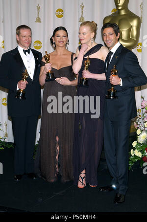 Chris Cooper, Catherine Zeta-Jones, Nicole Kidman and Adrien Brody  backstage at the '75th Annual Oscars 2003' at the Kodak Theatre in Los Angeles. March 23, 2003.          -            Cooper Zeta Kidman Brody039.jpgCooper Zeta Kidman Brody039  Event in Hollywood Life - California, Red Carpet Event, USA, Film Industry, Celebrities, Photography, Bestof, Arts Culture and Entertainment, Topix Celebrities fashion, Best of, Hollywood Life, Event in Hollywood Life - California,  backstage trophy, Awards show, movie celebrities, TV celebrities, Music celebrities, Topix, Bestof, Arts Culture and Ente Stock Photo