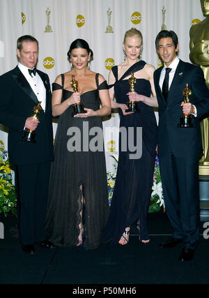 Chris Cooper, Catherine Zeta-Jones, Nicole Kidman and Adrien Brody  backstage at the '75th Annual Oscars 2003' at the Kodak Theatre in Los Angeles. March 23, 2003.          -            Cooper Zeta Kidman Brody041.jpgCooper Zeta Kidman Brody041  Event in Hollywood Life - California, Red Carpet Event, USA, Film Industry, Celebrities, Photography, Bestof, Arts Culture and Entertainment, Topix Celebrities fashion, Best of, Hollywood Life, Event in Hollywood Life - California,  backstage trophy, Awards show, movie celebrities, TV celebrities, Music celebrities, Topix, Bestof, Arts Culture and Ente Stock Photo