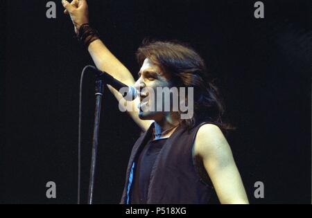 Actuación del grupo de rock catalán Sopa de Cabra, 1991. Stock Photo