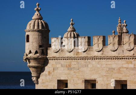 ARTE GOTICO-TARDIO. ESTILO MANUELINO. PORTUGAL. ARRUDA, Francisco de (m.1547). Arquitecto portugués. 'TORRE DE BELEN'. Fortín construido entre 1515 y 1519 por orden de MANUEL I 'el Afortunado' para proteger la costa portuguesa. Consta de dos cuerpos: el baluarte hexagonal y la torre cuadrada. Detalle. Decalarada Patrimonio de la Humanidad por la UNESCO. LISBOA. Stock Photo