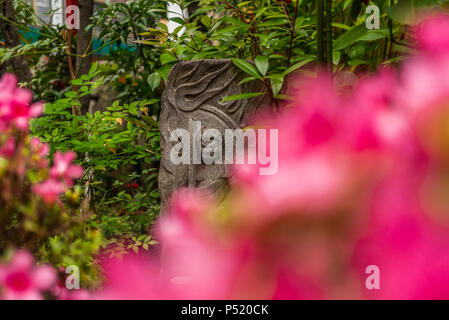 Details in a Shintoist shrine in Tokyo - 7 Stock Photo