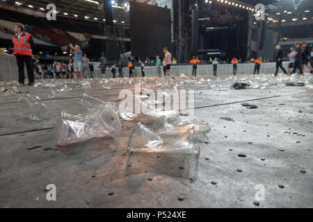 Stratford, UK. 23rd June, 2018, The aftermath of the foo fighters concert day two, Thousands of single-use plastics cups and rubbish littering the stadium floor, London stadium,Stratford,UK..© Jason Richardson / Alamy Live News Stock Photo