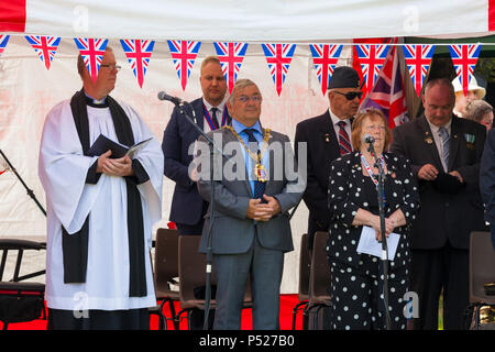 Hastings, East Sussex, UK. 24th Jun, 2018. A parade and remembrance service by members of the Armed forces, Veterans, Cadets, Scouts and guides. Pictured centre is the current mayor of Hastings Cllr Nigel Sinden. © Paul Lawrenson 2018, Photo Credit: Paul Lawrenson / Alamy Live News Stock Photo