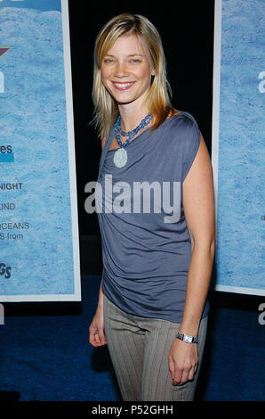 Amy Smart arriving at the Hollywood Ocean Night Sponsored by World Wildlife Fund at the raleigh studion In Los Angeles. March 22, 2004. SmartAmy009 Red Carpet Event, Vertical, USA, Film Industry, Celebrities,  Photography, Bestof, Arts Culture and Entertainment, Topix Celebrities fashion /  Vertical, Best of, Event in Hollywood Life - California,  Red Carpet and backstage, USA, Film Industry, Celebrities,  movie celebrities, TV celebrities, Music celebrities, Photography, Bestof, Arts Culture and Entertainment,  Topix, vertical, one person,, from the years , 2003 to 2005, inquiry tsuni@Gamma-U Stock Photo