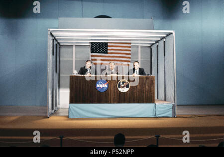 Apollo 11, Prime Crew Press Conference, 1969 Stock Photo - Alamy
