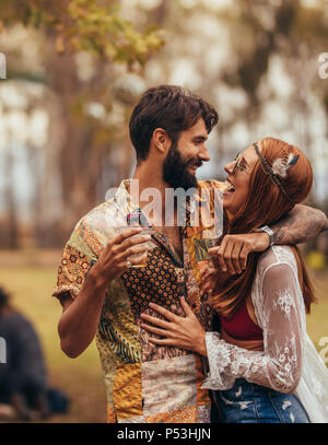 https://l450v.alamy.com/450v/p53hjn/young-couple-in-love-having-a-great-time-at-music-festival-man-and-woman-dancing-at-music-festival-p53hjn.jpg