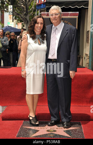 06  Randy Newman    wife  06   - Randy Newman Honored with a Star on the hollywood walk Of Fame In Los Angeles.06  Randy Newman    wife  06  Event in Hollywood Life - California, Red Carpet Event, USA, Film Industry, Celebrities, Photography, Bestof, Arts Culture and Entertainment, Celebrities fashion, Best of, Hollywood Life, Event in Hollywood Life - California, Red Carpet and backstage, Music celebrities, Topix, Couple, family ( husband and wife ) and kids- Children, brothers and sisters inquiry tsuni@Gamma-USA.com, Credit Tsuni / USA, 2010 Stock Photo