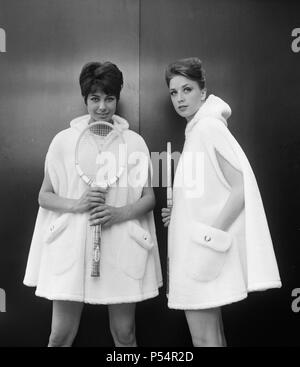 Fashions for Wimbledon Photoshoot. Models displaying a selection of Fred Perry designs for Wimbledon. 12th June 1963. Stock Photo