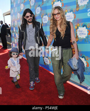 Drea De Matteo, husband Shooter Jennings and daughter Alabama ...