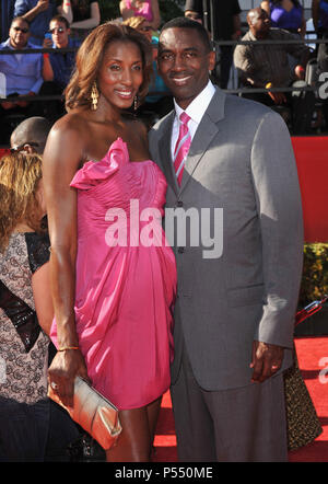 Lisa Leslie and husband Michael Lockwood  49.jpg ESPY's  2010 Awards at the Nokia Theatre in Los Angeles.Lisa Leslie and husband Michael Lockwood  49  Event in Hollywood Life - California, Red Carpet Event, USA, Film Industry, Celebrities, Photography, Bestof, Arts Culture and Entertainment, Celebrities fashion, Best of, Hollywood Life, Event in Hollywood Life - California, Red Carpet and backstage, Music celebrities, Topix, Couple, family ( husband and wife ) and kids- Children, brothers and sisters inquiry tsuni@Gamma-USA.com, Credit Tsuni / USA, 2010 Stock Photo