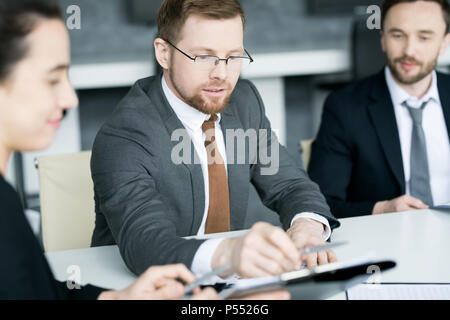 Business Client Signing Contract Stock Photo