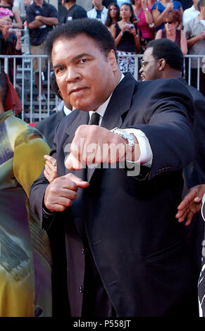 Muhammed Ali arriving at the 10th Annual ESPY Awards at the Kodak Theatre in Los Angeles. July 10, 2002.           -            DSC 5294a.jpgDSC 5294a  Event in Hollywood Life - California,  Red Carpet Event, Vertical, USA, Film Industry, Celebrities,  Photography, Bestof, Arts Culture and Entertainment, Topix Celebrities fashion /  from the Red Carpet-, one person, Vertical, Best of, Hollywood Life, Event in Hollywood Life - California,  Red Carpet and backstage, USA, Film Industry, Celebrities,  movie celebrities, TV celebrities, Music celebrities, Photography, Bestof, Arts Culture and Enter Stock Photo