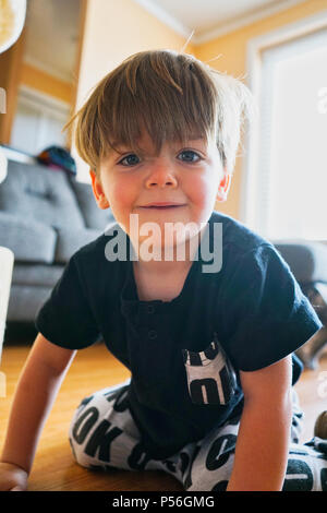 Montreal, Canada, June 24, 2018. Young 3 year-old boy looking at the camera.Credit:Mario Beauregard/Alamy Live News Stock Photo