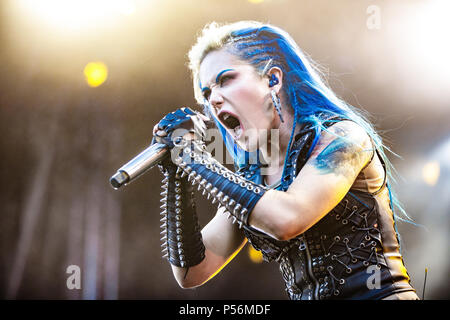 Denmark, Copenhagen - June 21, 2018. The Swedish melodic death metal band Arch Enemy performs a live concert during the Danish heavy metal festival Copenhell 2018 in Copenhagen. Here vocalist Alissa White-Gluz is seen live on stage. (Photo credit: Gonzales Photo - Peter Troest). Stock Photo
