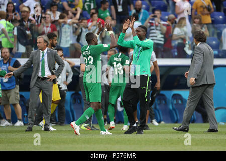 Volgograd, Russia. 25th June, 2018. Saudi Arabia players celebrate victory after the end of the FIFA World Cup 2018 Group A soccer match between Saudi Arabia and Egypt at the Volgograd Arena in Volgograd, Russia, 25 June 2018. Credit: Ahmed Ramadan/dpa/Alamy Live News Stock Photo