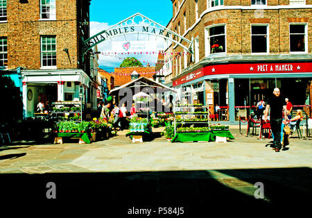 Shamble Market, Parmiament street, York, England Stock Photo