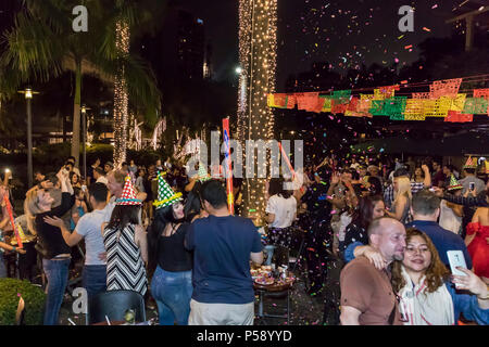 New Year's Eve party, Cafe Havana, Greenbelt, Manila, Philippines Stock Photo