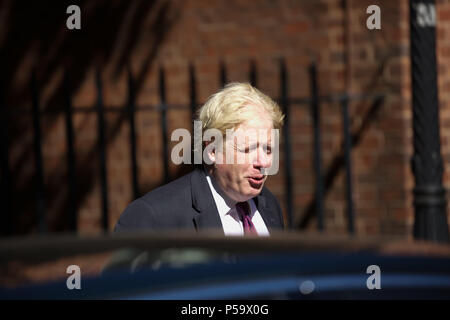 London,UK,26th June 2018,Secretary of State for Foreign and Commonwealth Affairs The Rt Hon Boris Johnson arrives for the weekly cabinet meeting at 10 Downing Street in London.Credit Keith Larby/Alamy Live News Stock Photo